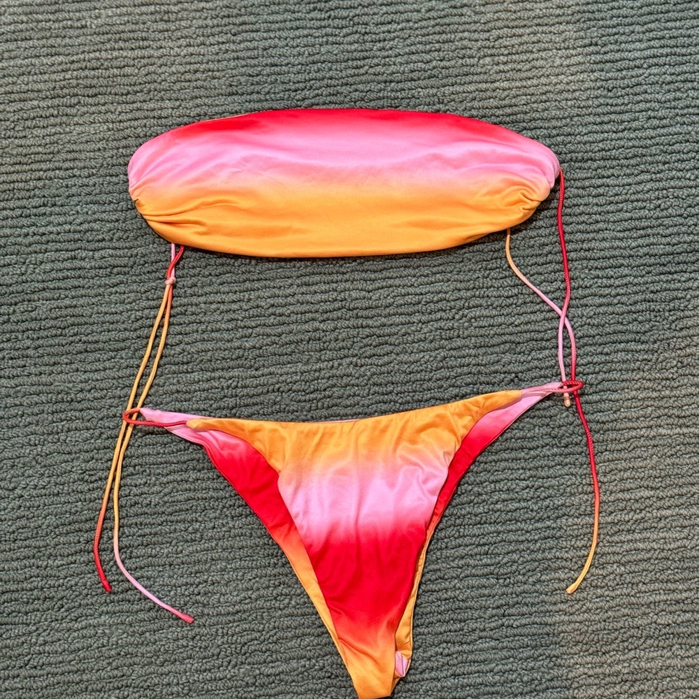 Tie dye strapless bikini in size Small